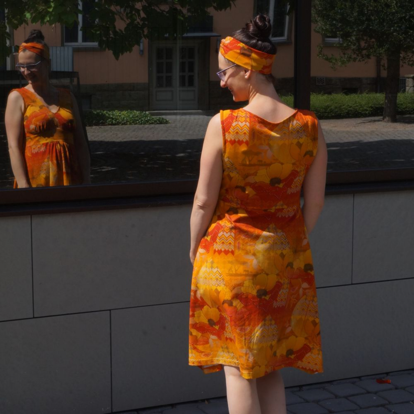 Eigenproduktion "Bohemian Summer" von Graustufen-Stoffe auf Baumwolljersey, Jersey Boho Stoff, orange, gelb